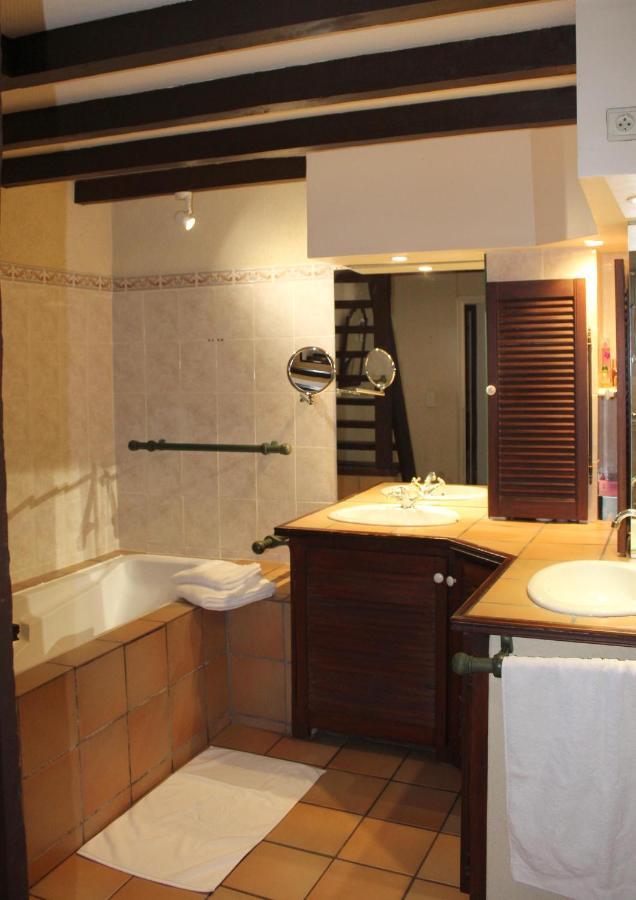 Le Cellier De Beaulieu, Au Pied De La Cite, Maison De Vacances Avec Climatisation Et Jacuzzi Каркассонн Екстер'єр фото
